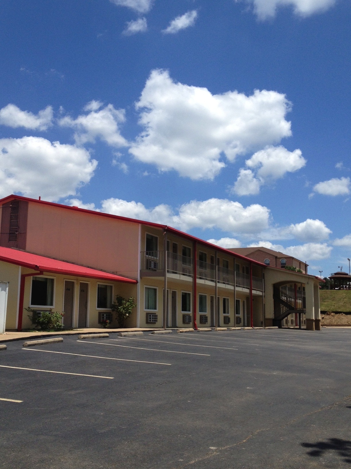 Red Roof Buffalo, TX (Conversion) — before