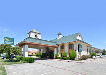Red Roof Plus (Conversion from Quality Inn) — before