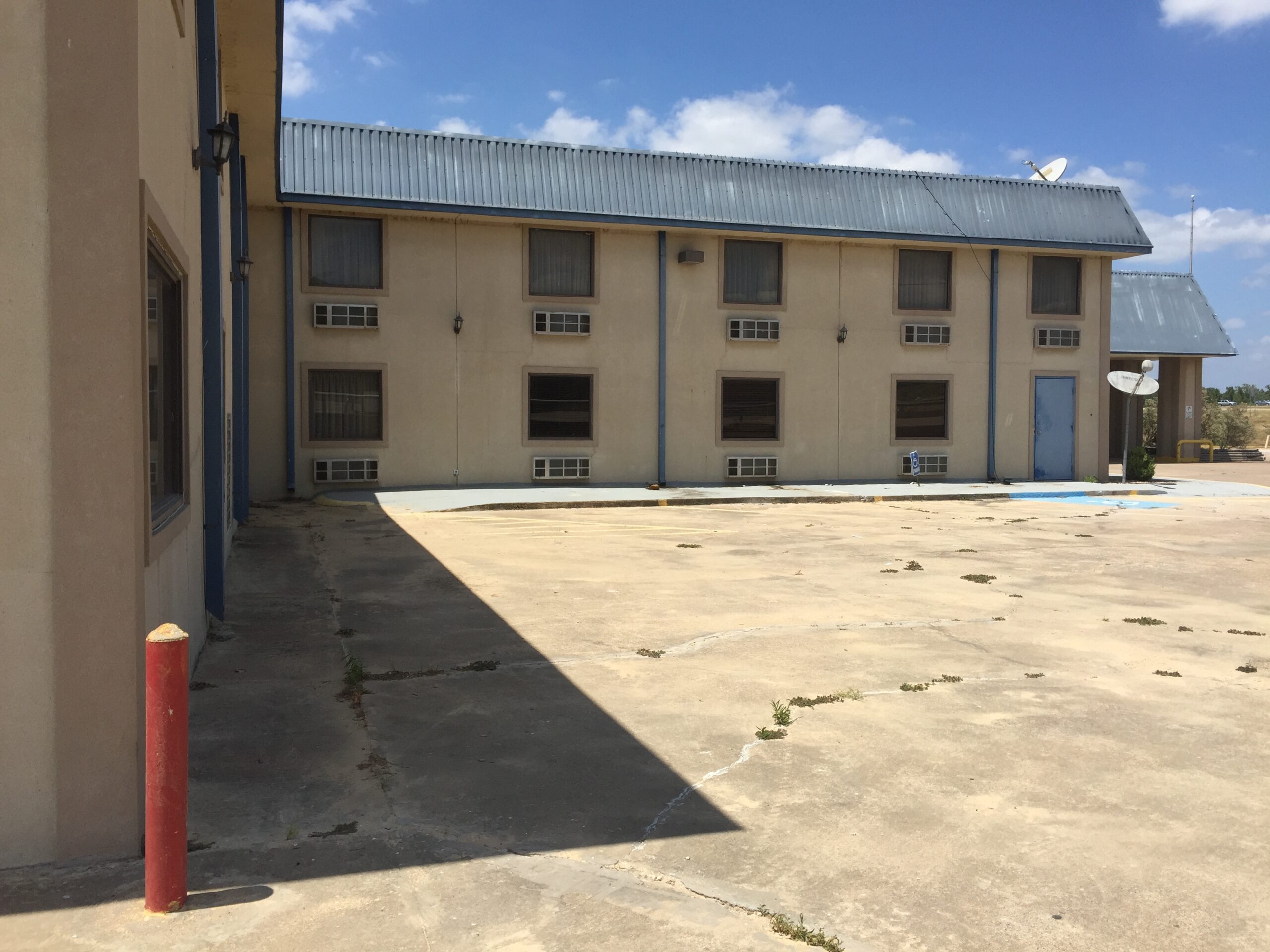 Super 8 Buffalo, TX (Full Renovation) — before